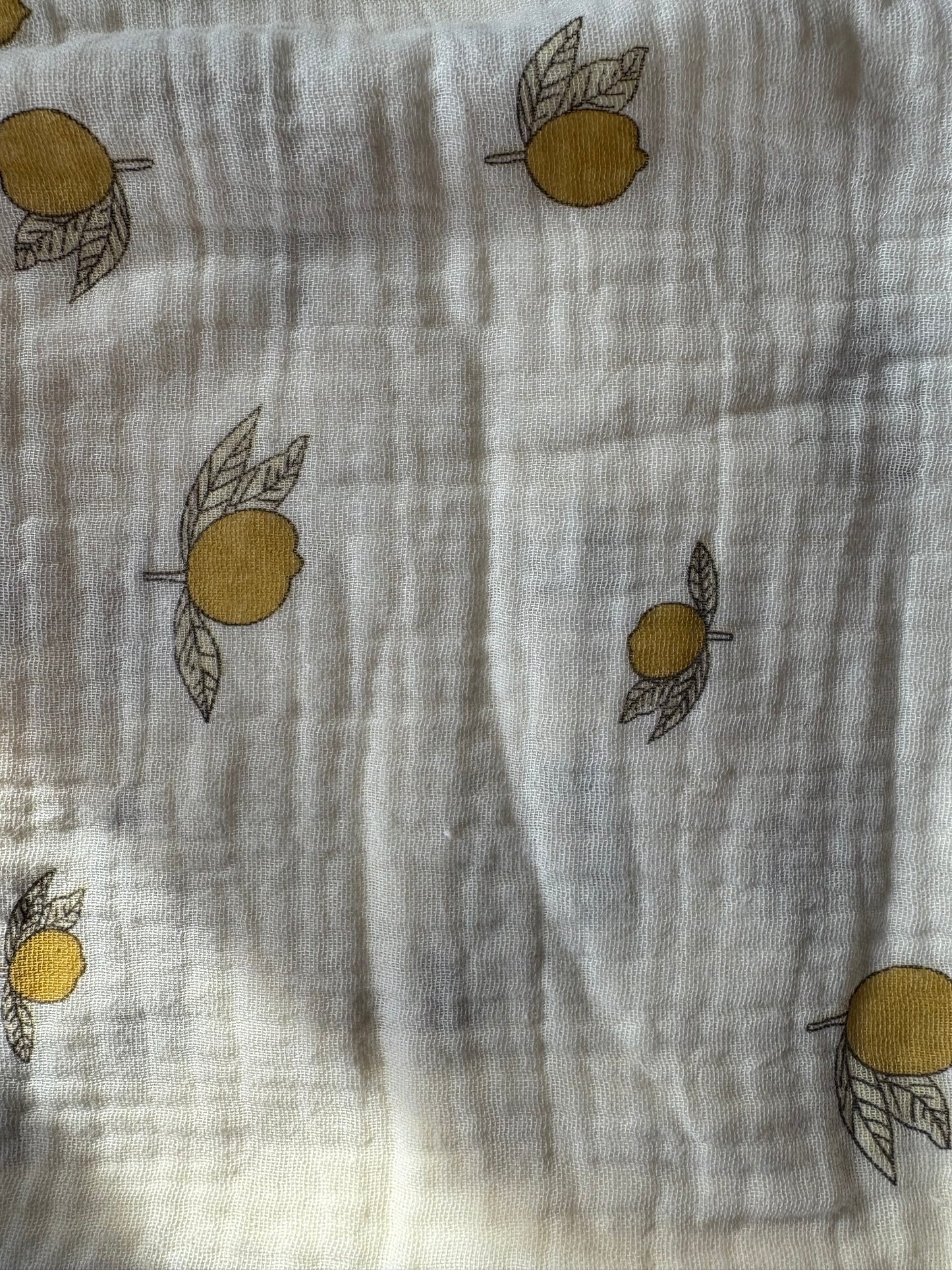 Cache-cou personnalisable à bouton pression