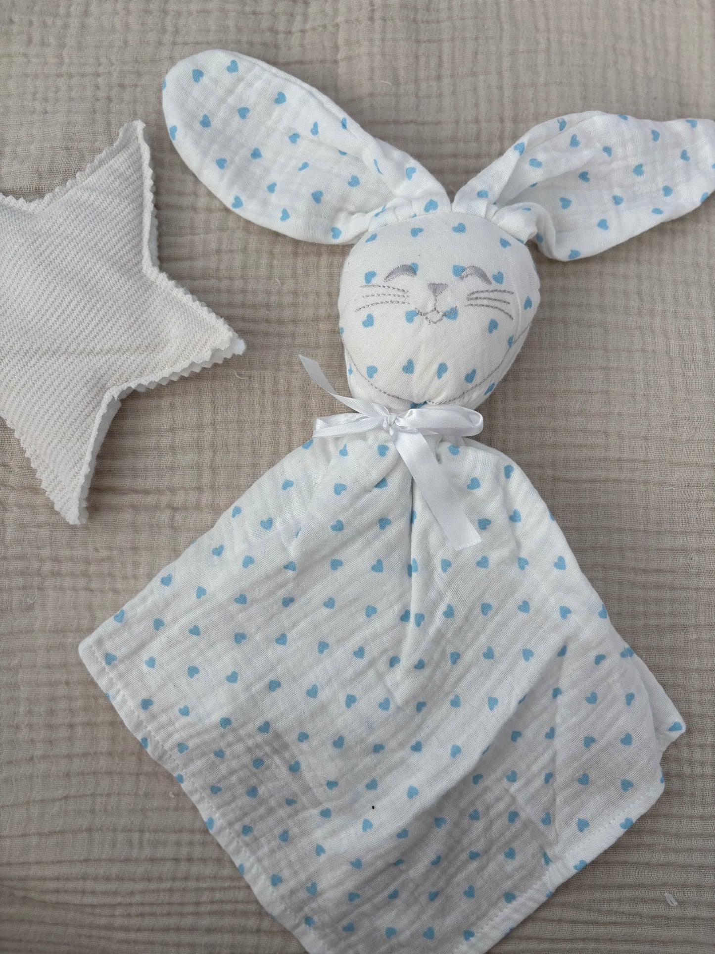 Doudou lapin gaze de coton