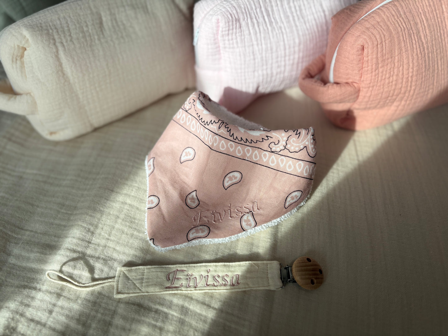 Bavoirs Bandanas brodés