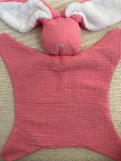 Doudou lapin oreilles douces